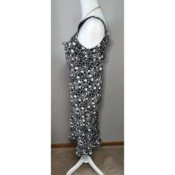 Y2K Express Floral sleeveless dress size 5/6 Black And White Knee Length - Picture 3 of 12